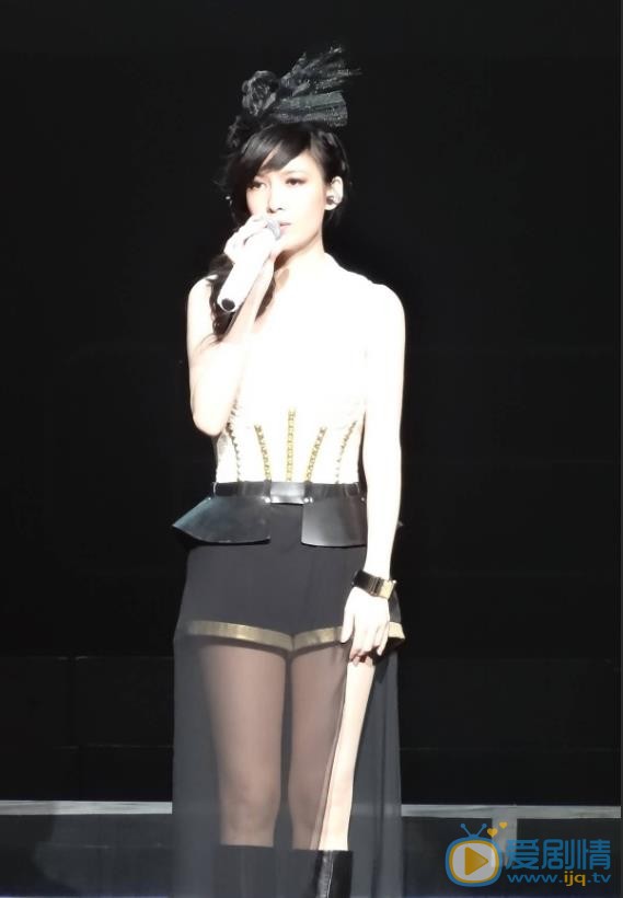周慧敏演唱会 周慧敏高清写真_周慧敏高清剧照