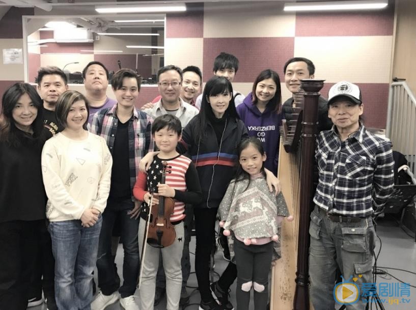 周慧敏生活照 周慧敏高清写真_周慧敏高清剧照