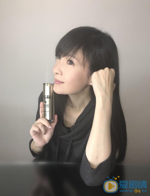 周慧敏生活照 周慧敏高清写真_周慧敏高清剧照