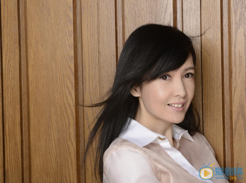 周慧敏靓丽街拍照 周慧敏高清写真_周慧敏高清剧照