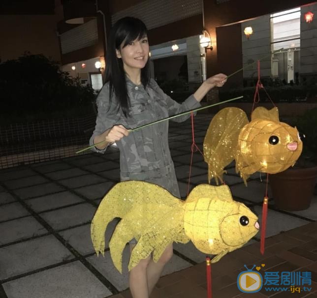 周慧敏生活照 周慧敏高清写真_周慧敏高清剧照