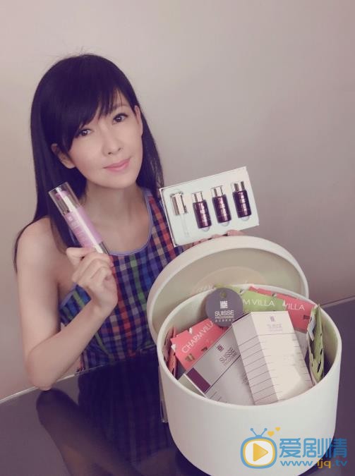 周慧敏生活照 周慧敏高清写真_周慧敏高清剧照