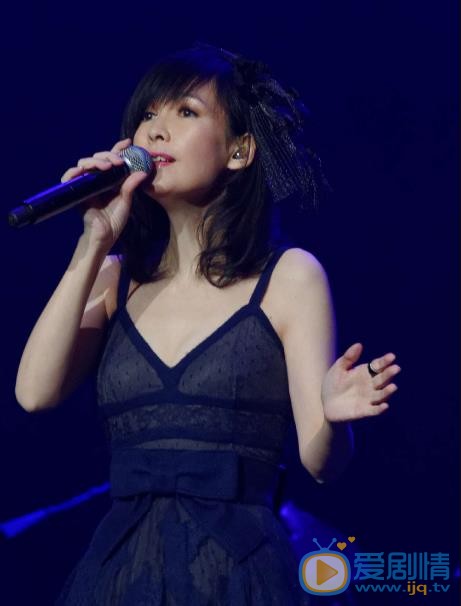 周慧敏演唱会 周慧敏高清写真_周慧敏高清剧照