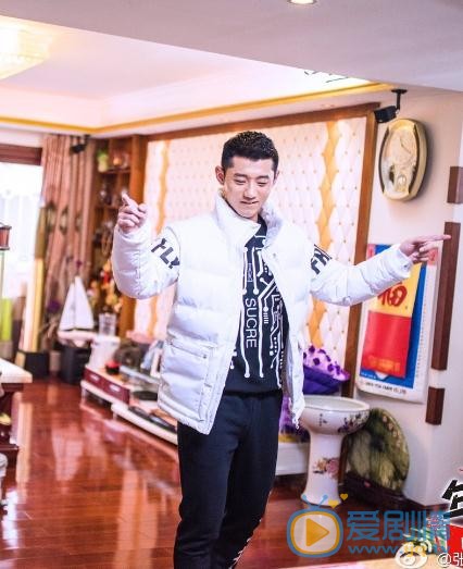张继科参加活动写真 张继科高清写真_张继科高清剧照