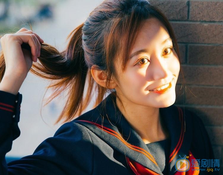 张昕 制服写真 张昕 高清写真_张昕 高清剧照