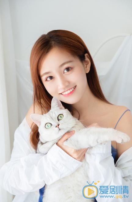 张昕 清新写真 张昕 高清写真_张昕 高清剧照