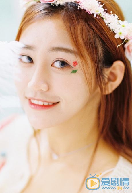 张昕 靓丽写真 张昕 高清写真_张昕 高清剧照