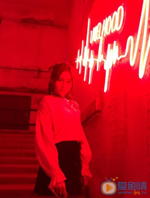 张昕 性感写真 张昕 高清写真_张昕 高清剧照