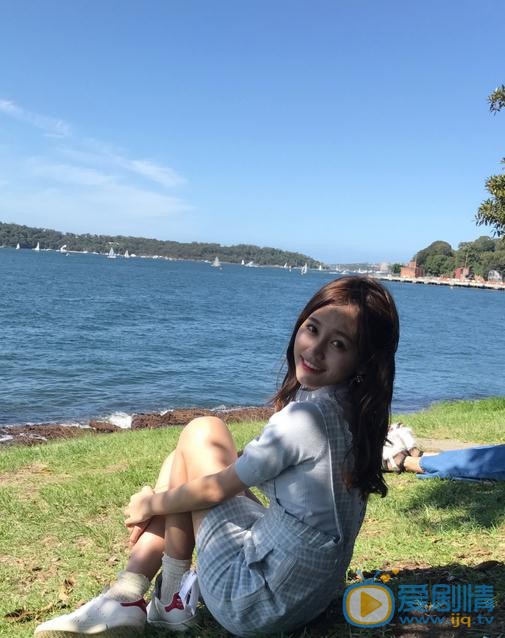 张昕 街拍写真 张昕 高清写真_张昕 高清剧照
