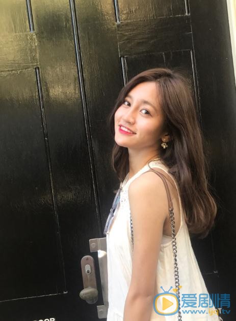 张昕 街拍写真 张昕 高清写真_张昕 高清剧照