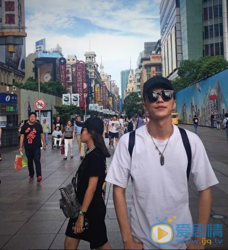 李岑奕帅气写真 李岑奕高清写真_李岑奕高清剧照
