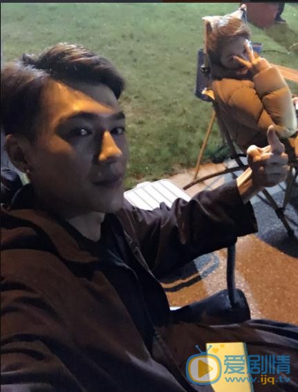 李岑奕片场照写真 李岑奕高清写真_李岑奕高清剧照