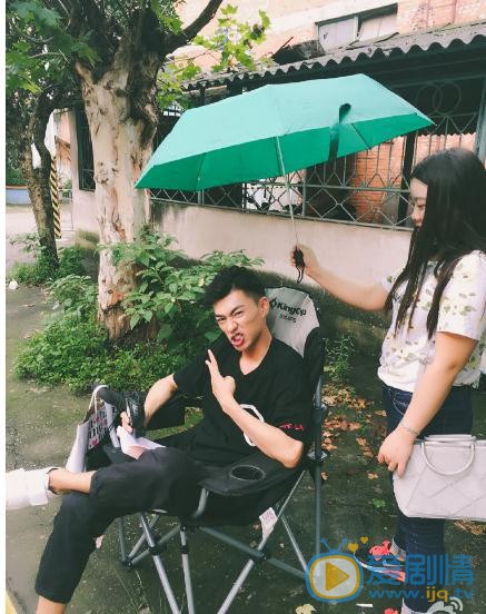 李岑奕片场照写真 李岑奕高清写真_李岑奕高清剧照