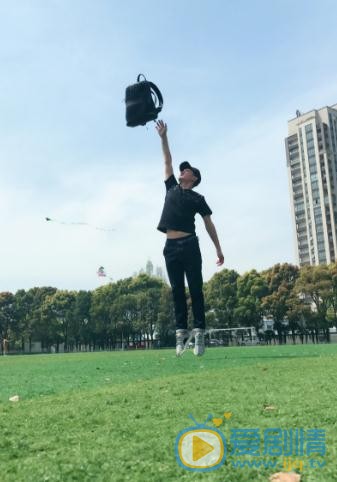 高广泽街拍照写真 高广泽高清写真_高广泽高清剧照