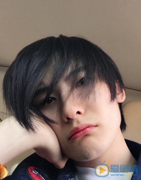 王瑞昌‘生活照 王瑞昌高清写真_王瑞昌高清剧照
