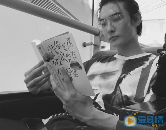 王瑞昌‘生活照 王瑞昌高清写真_王瑞昌高清剧照
