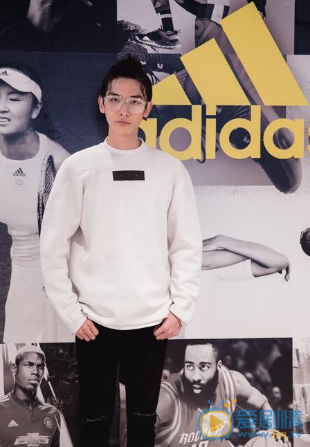 王瑞昌活动照 王瑞昌高清写真_王瑞昌高清剧照