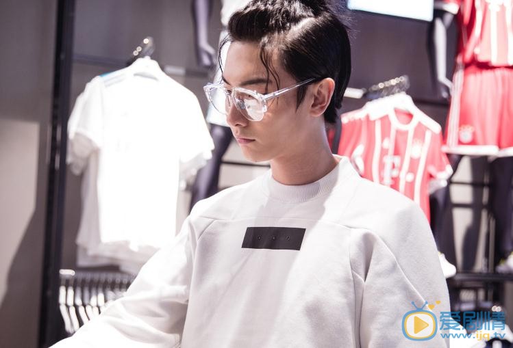 王瑞昌活动照 王瑞昌高清写真_王瑞昌高清剧照