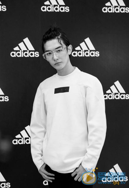 王瑞昌活动照 王瑞昌高清写真_王瑞昌高清剧照