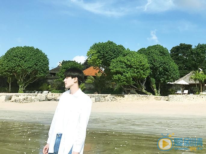 王瑞昌海边写真 王瑞昌高清写真_王瑞昌高清剧照