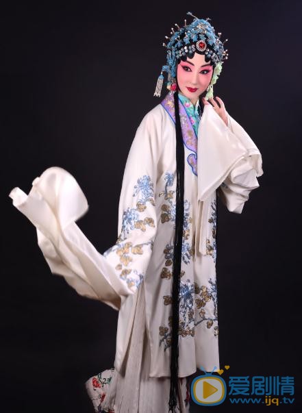 闵春晓戏装写真 闵春晓高清写真_闵春晓高清剧照