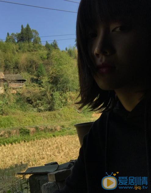 郑湫泓生活照 郑湫泓高清写真_郑湫泓高清剧照
