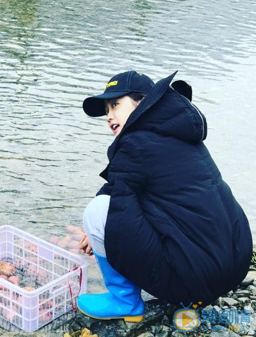 郑湫泓生活照 郑湫泓高清写真_郑湫泓高清剧照