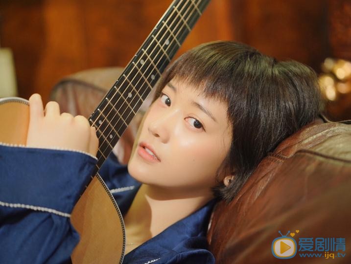 郑湫泓气质写真 郑湫泓高清写真_郑湫泓高清剧照