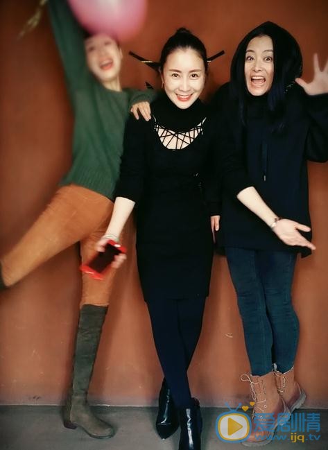 傅淼与人合照 傅淼高清写真_傅淼高清剧照