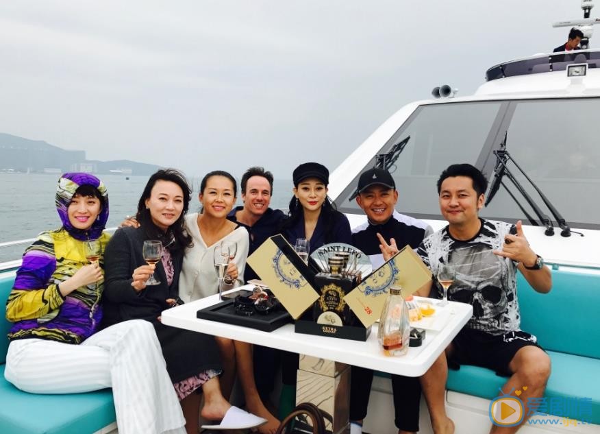 张澍朋友合照 张澍高清写真_张澍高清剧照