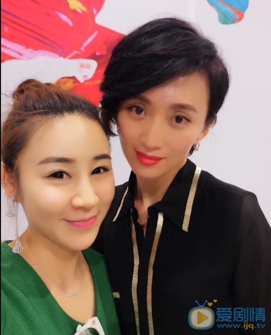 张澍朋友合照 张澍高清写真_张澍高清剧照