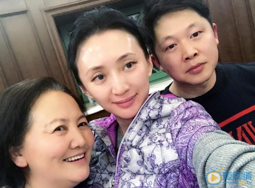 张澍朋友合照 张澍高清写真_张澍高清剧照