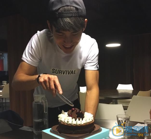 张书豪生活照 张书豪高清写真_张书豪高清剧照