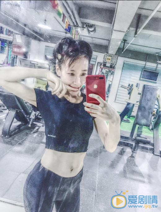 阎俊希健身照 阎俊希高清写真_阎俊希高清剧照