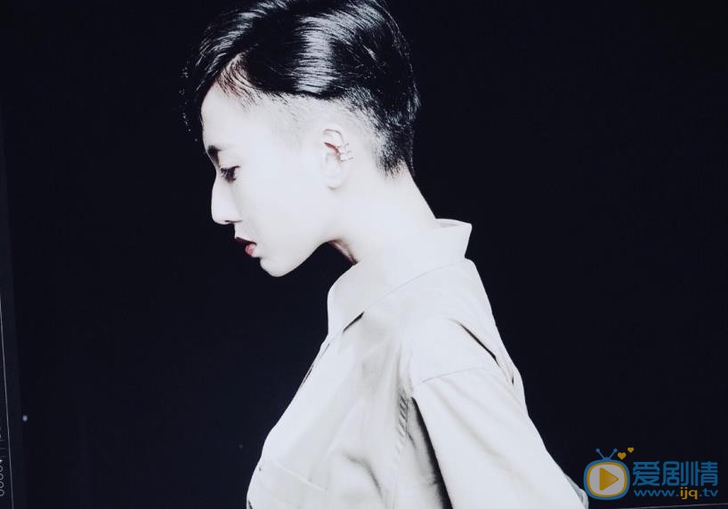 阎俊希时尚写真 阎俊希高清写真_阎俊希高清剧照