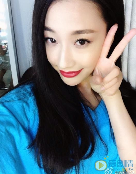 阎俊希生活照 阎俊希高清写真_阎俊希高清剧照
