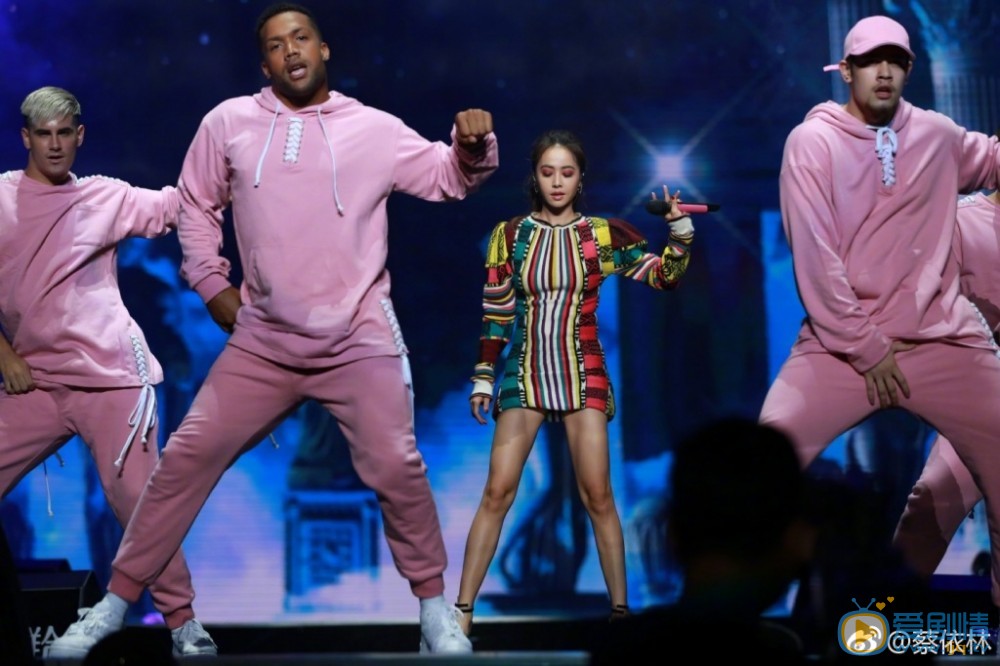 蔡依林搞怪写真 蔡依林高清写真_蔡依林高清剧照