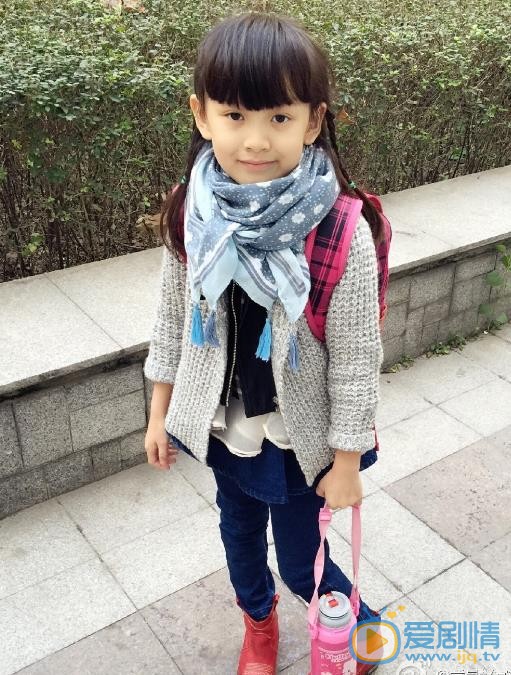 赵宜鑫私下街拍照 生活街拍照