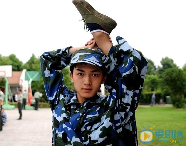 朱正廷与人合照 朱正廷高清写真_朱正廷高清剧照