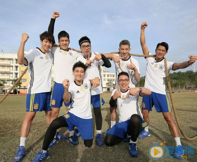 范明《我们十七岁》节目照 范明高清写真_范明高清剧照