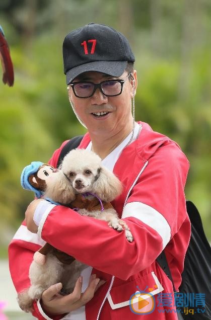 范明《我们十七岁》节目照 范明高清写真_范明高清剧照