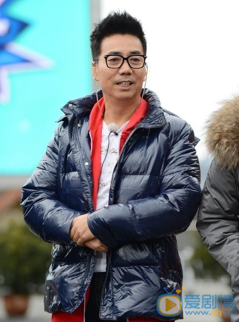 范明《我们十七岁》节目照 范明高清写真_范明高清剧照