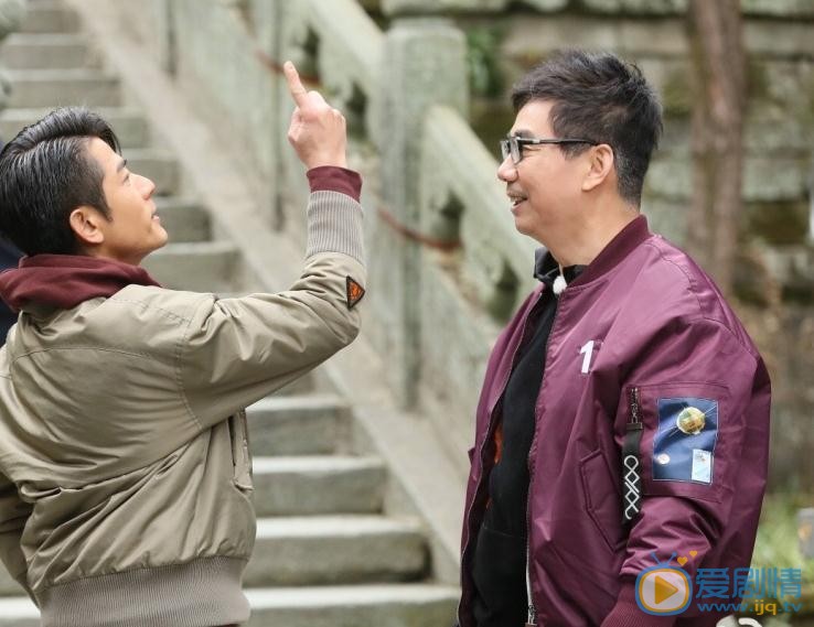 范明《我们十七岁》节目照 范明高清写真_范明高清剧照