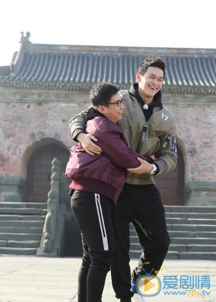 范明《我们十七岁》节目照 范明高清写真_范明高清剧照