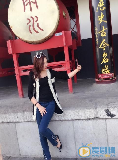 王君平生活照 王君平高清写真_王君平高清剧照