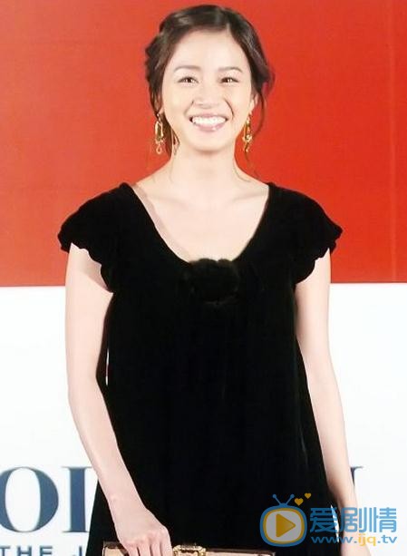 金泰希活动照 金泰希高清写真_金泰希高清剧照