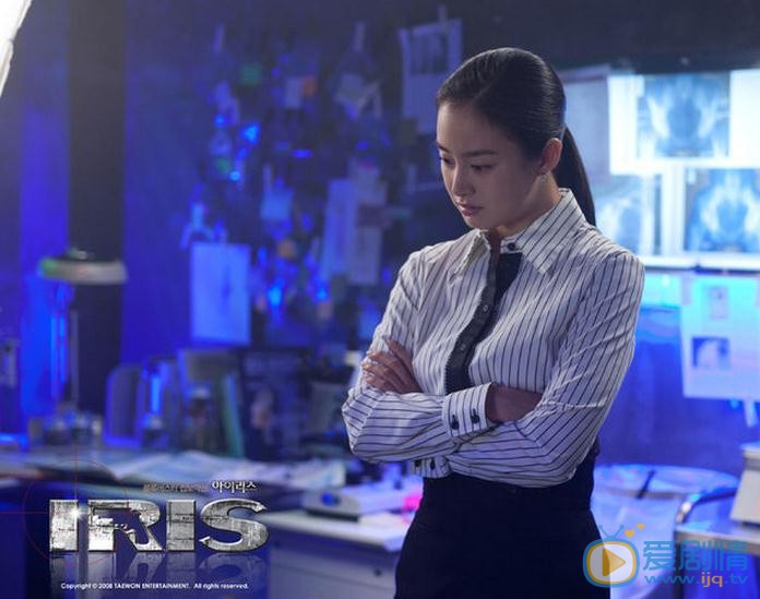 金泰希《IRIS》剧照 金泰希高清写真_金泰希高清剧照