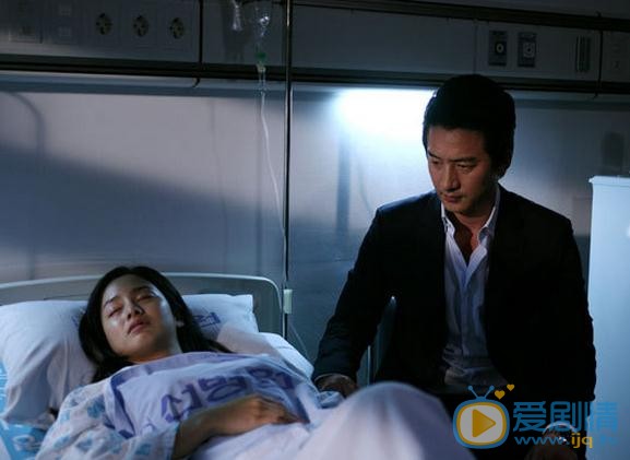 金泰希《IRIS》剧照 金泰希高清写真_金泰希高清剧照