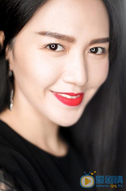 谭维维黑色写真 谭维维高清写真_谭维维高清剧照