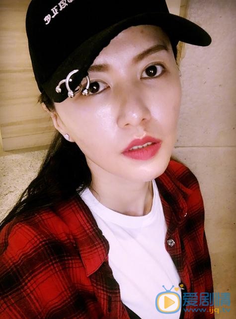 谭维维生活照 谭维维高清写真_谭维维高清剧照